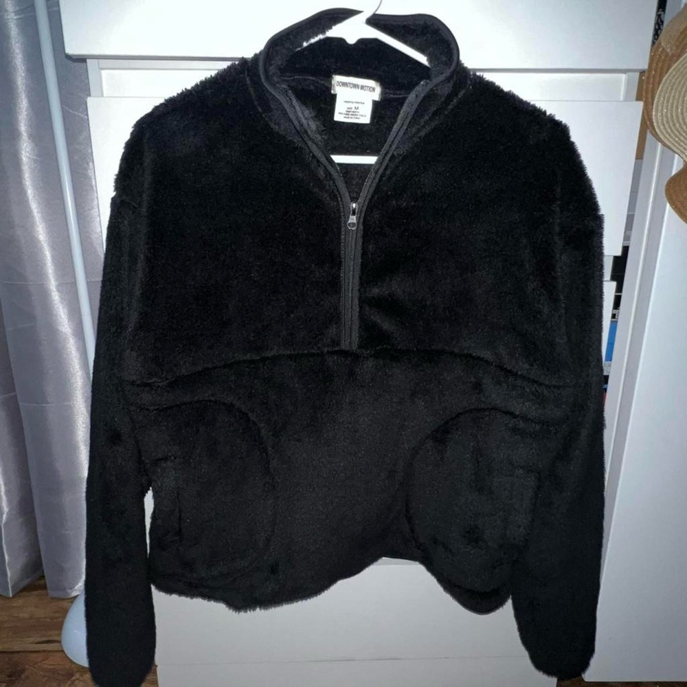 Downtown Motion Fuzzy Black Quarter Zip
